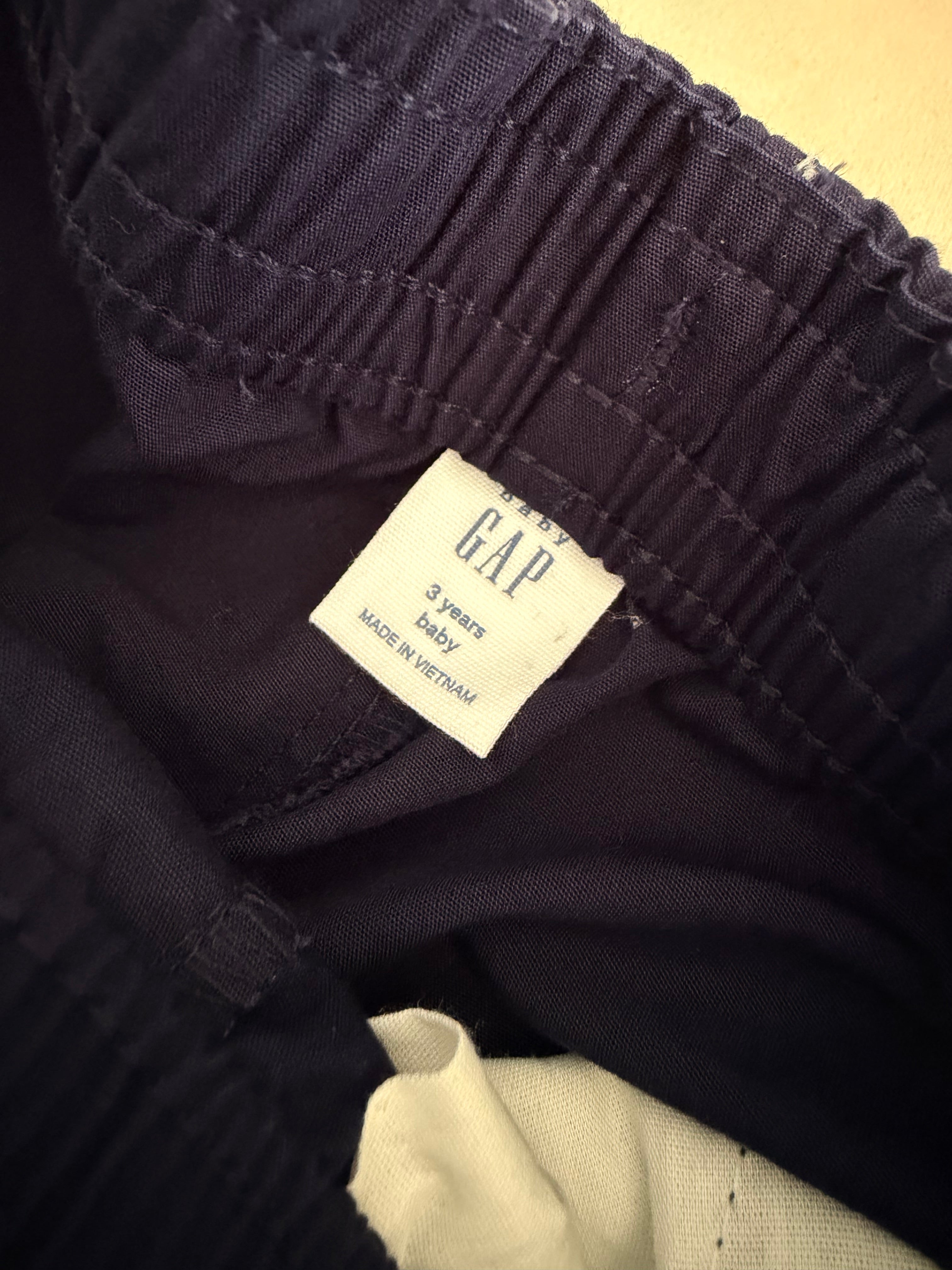 Bermuda navy GAP